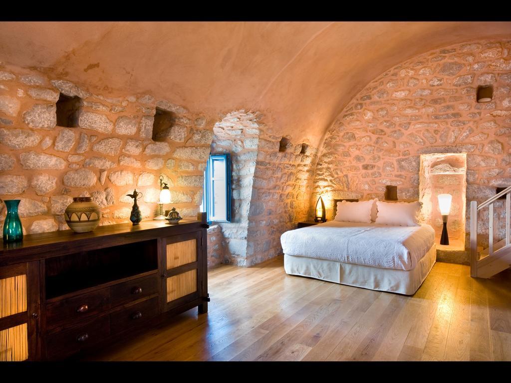 Arapakis Historic Castle Aparthotel Pyrgos Dirou Phòng bức ảnh