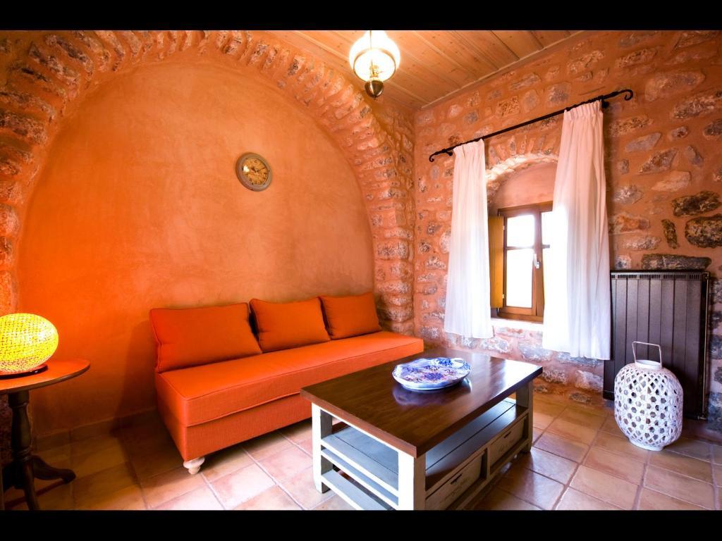Arapakis Historic Castle Aparthotel Pyrgos Dirou Phòng bức ảnh