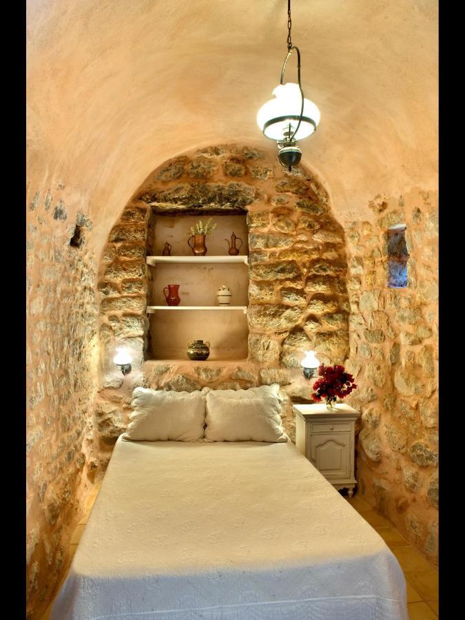 Arapakis Historic Castle Aparthotel Pyrgos Dirou Phòng bức ảnh